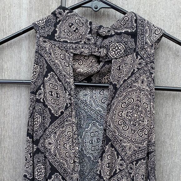 Audrey 3+1 Shorts Romper - Picture 8 of 8